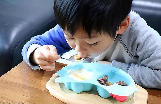 毒?重金属超标危害健康看你家有没有开元棋牌遭曝光的“釉上彩碗”有多(图24) 毒?重金属超标危害健康看你家有没有开元棋牌遭曝光的“釉上彩碗”有多(图24)